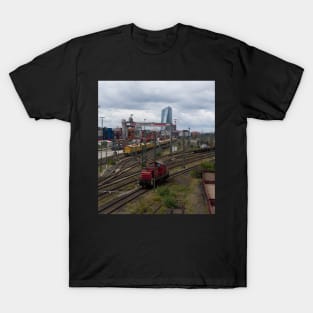 Rail traffic at the port of Frankfurt T-Shirt